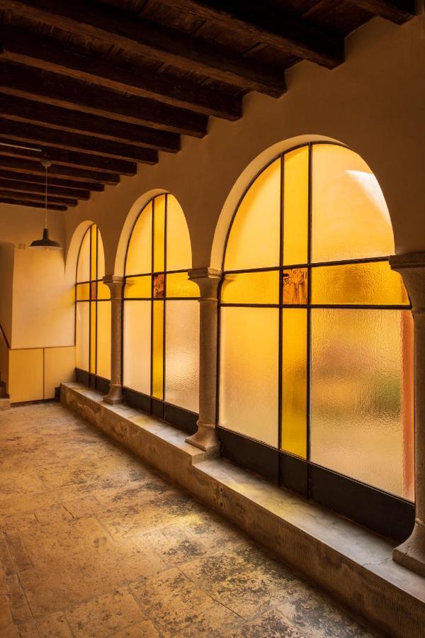 Otium Monasticum Apartment Триест Екстериор снимка