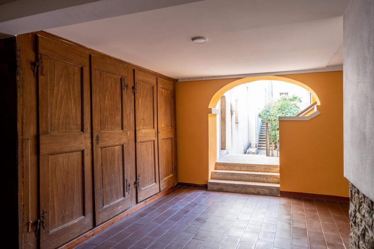 Otium Monasticum Apartment Триест Екстериор снимка